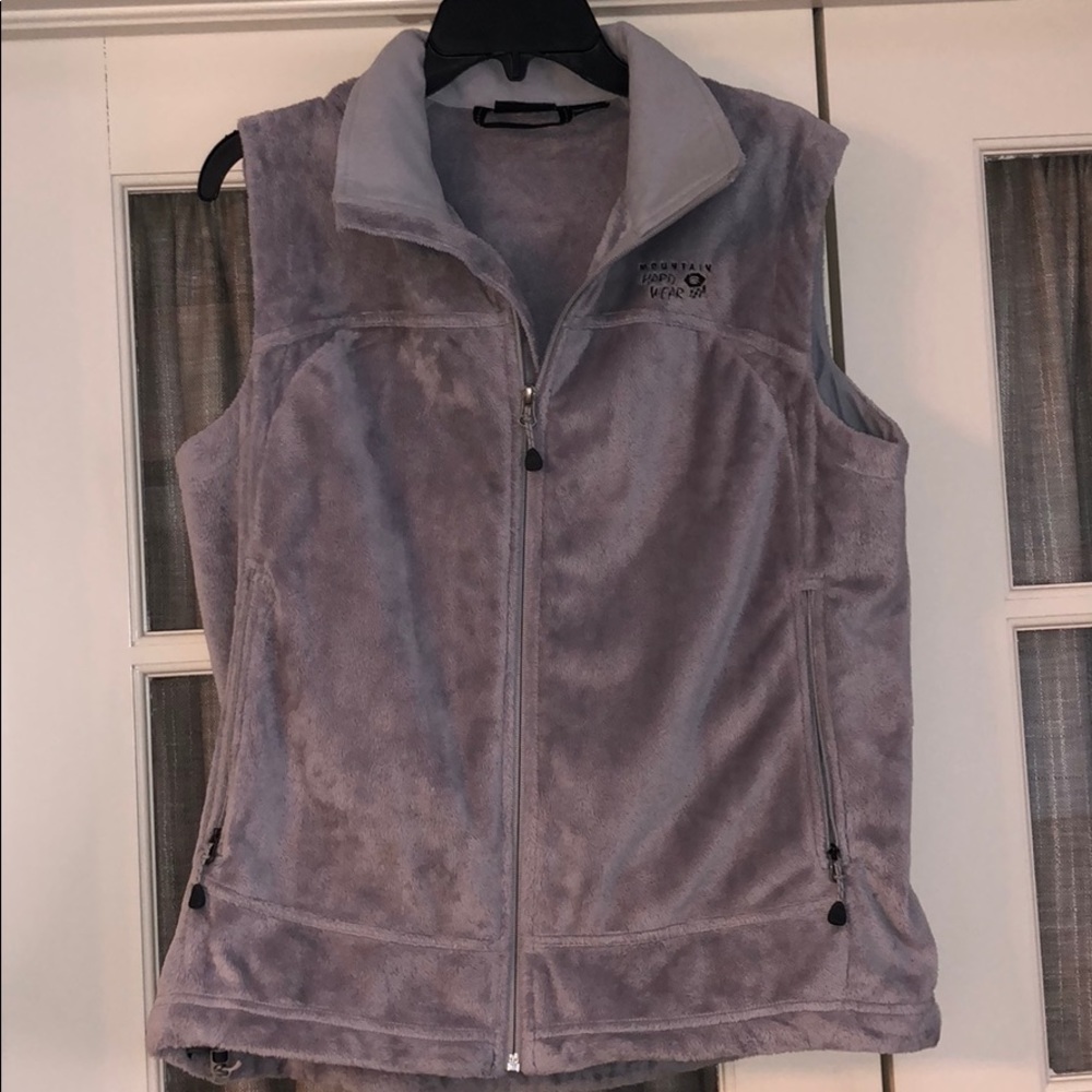 Worn once mountain hardware vest